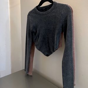 2 long sleeve crop bundle